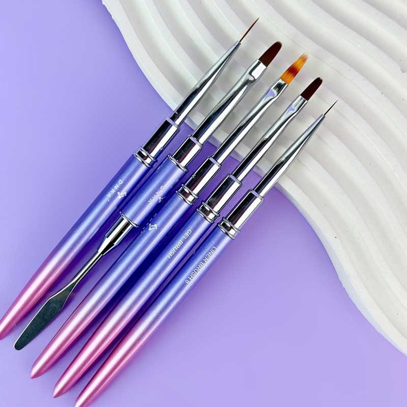 Koristepenssel - DNKa Liner Brush, 8 mm No. 0001