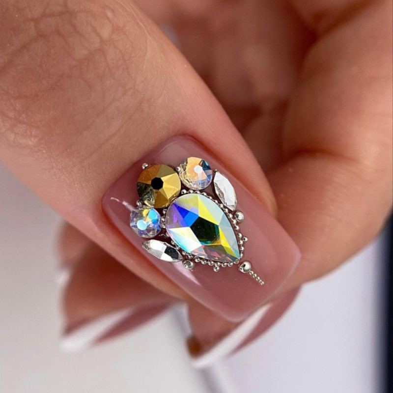 Nail crystals 3D 20 pcs Nr 4
